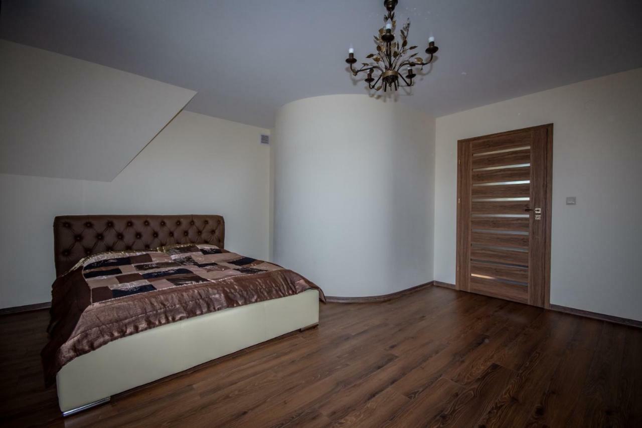 Podhalanski Dworek Z Jacuzzi Bed & Breakfast