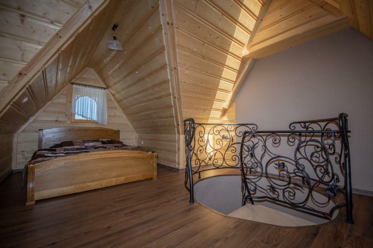 Podhalanski Dworek Z Jacuzzi Bed & Breakfast