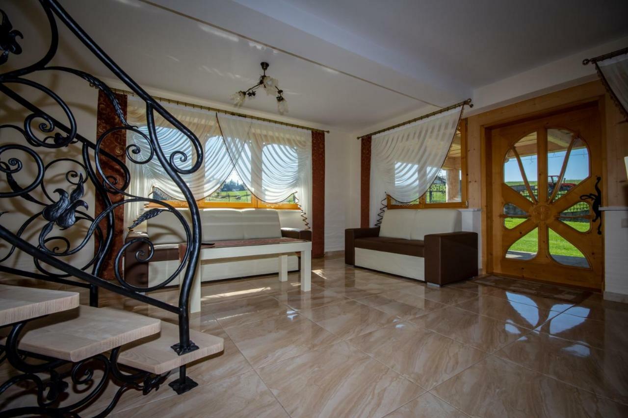 Podhalanski Dworek Z Jacuzzi Bed & Breakfast 3*