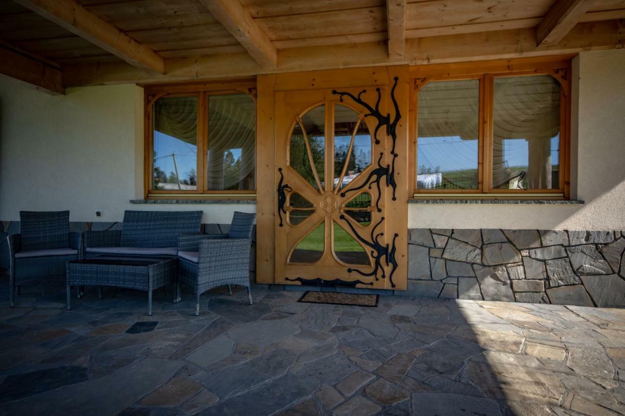 Podhalanski Dworek Z Jacuzzi Bed & Breakfast 3*
